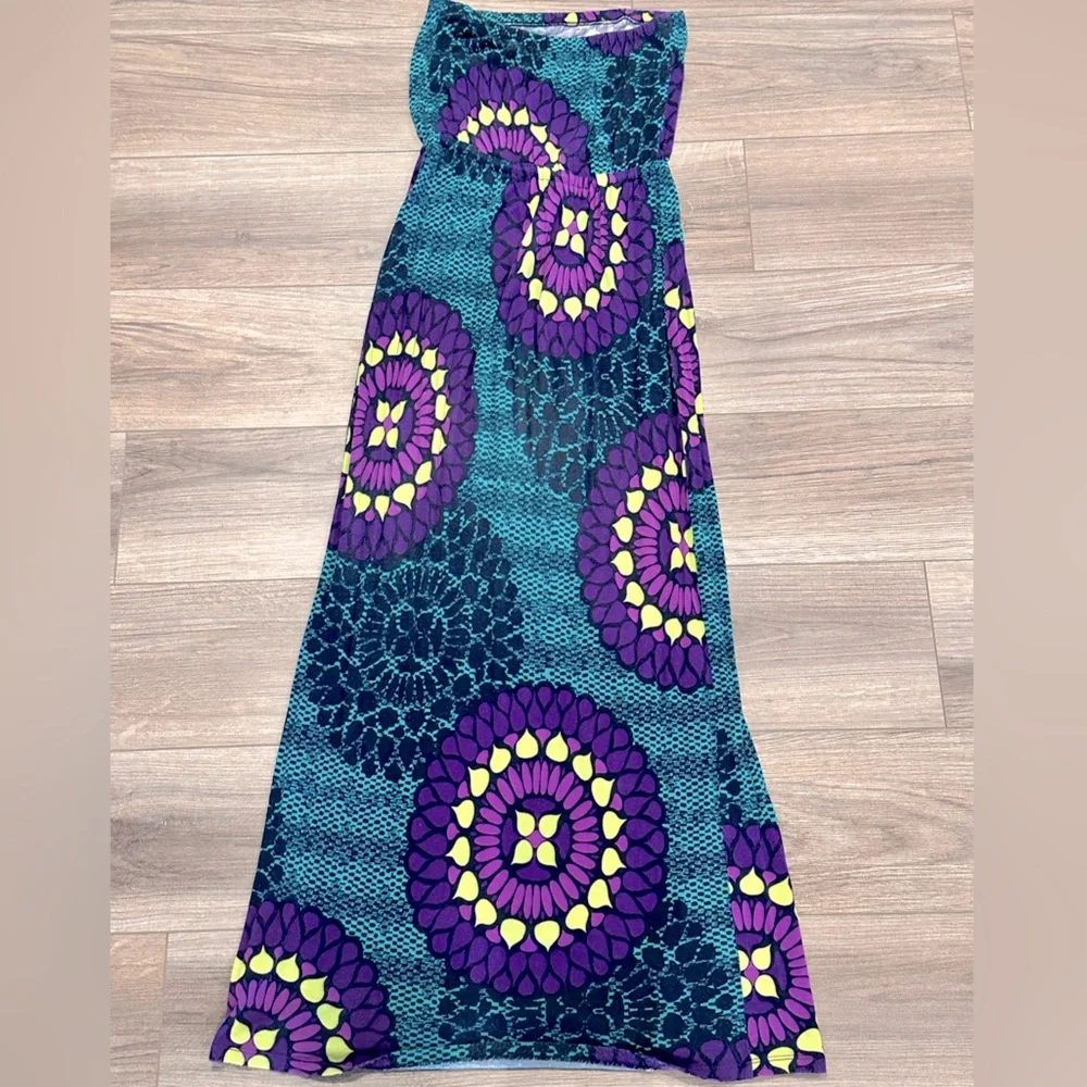 Old Navy Blue and Purple Medallion Strapless Maxi Dress Size Small Petite - Picture 6 of 9